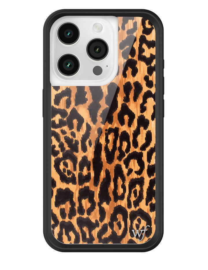 LEOL2015P-Leopard-Love-iPhone-15-Pro-Case-01.jpg
