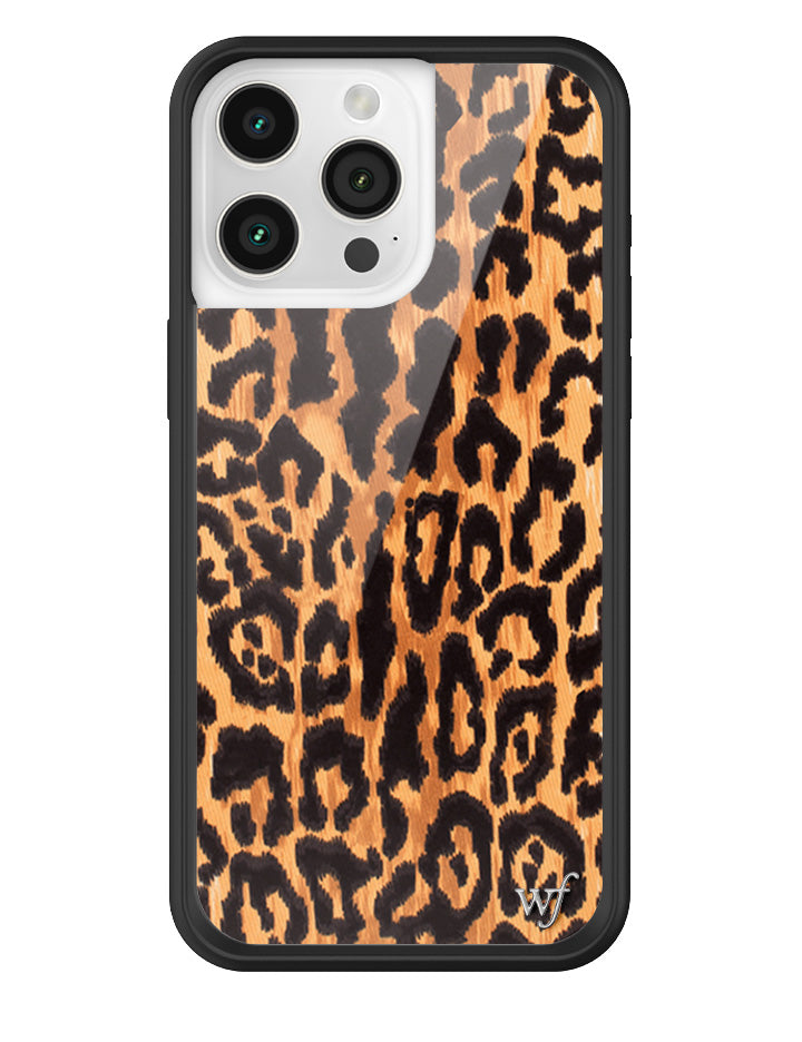 LEOL2015PM-Leopard-Love-iPhone-15-Pro-Max-Case-01.jpg
