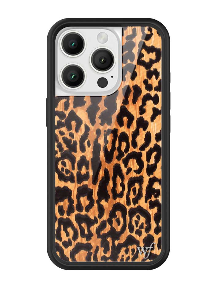 LEOL2016P-Leopard-Love-iPhone-16-Pro-Case-01.jpg
