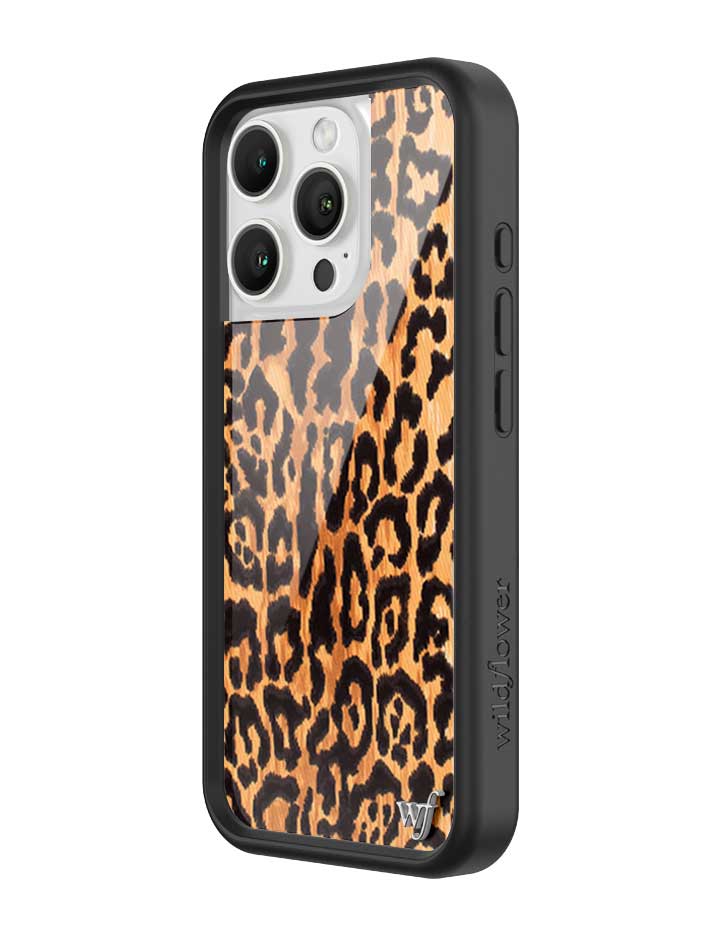 LEOL2016P-Leopard-Love-iPhone-16-Pro-Case-02.jpg