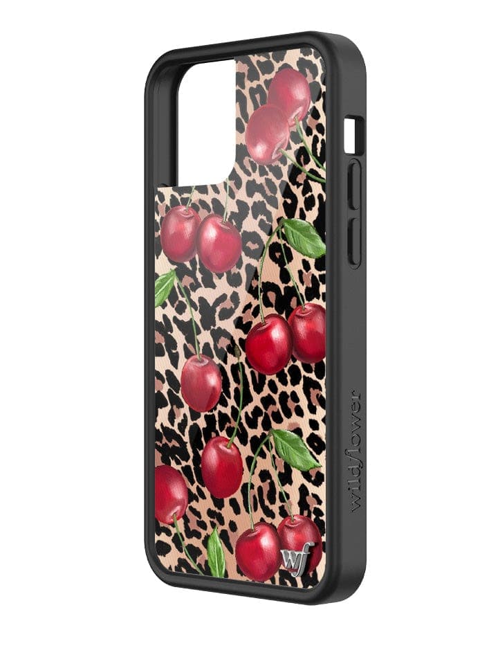 MING2012P-Ming-Lee-Simmons-Collab-iPhone-12-12-Pro-Case-02_b3240071-0219-455f-9558-6bf0404c4528.jpg