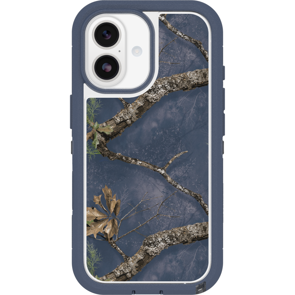 iPhone 17 Case
            
                Defender Series Pro XT Realtree APX